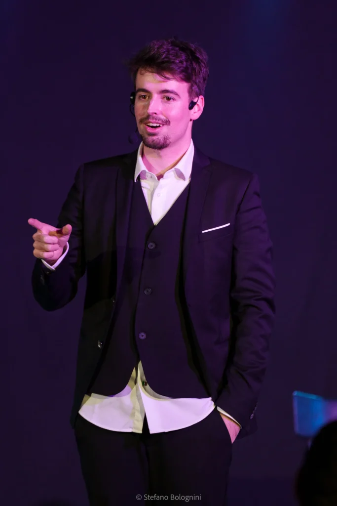 public speaking come un mentalista tecniche per catturare e mantenere lattenzione